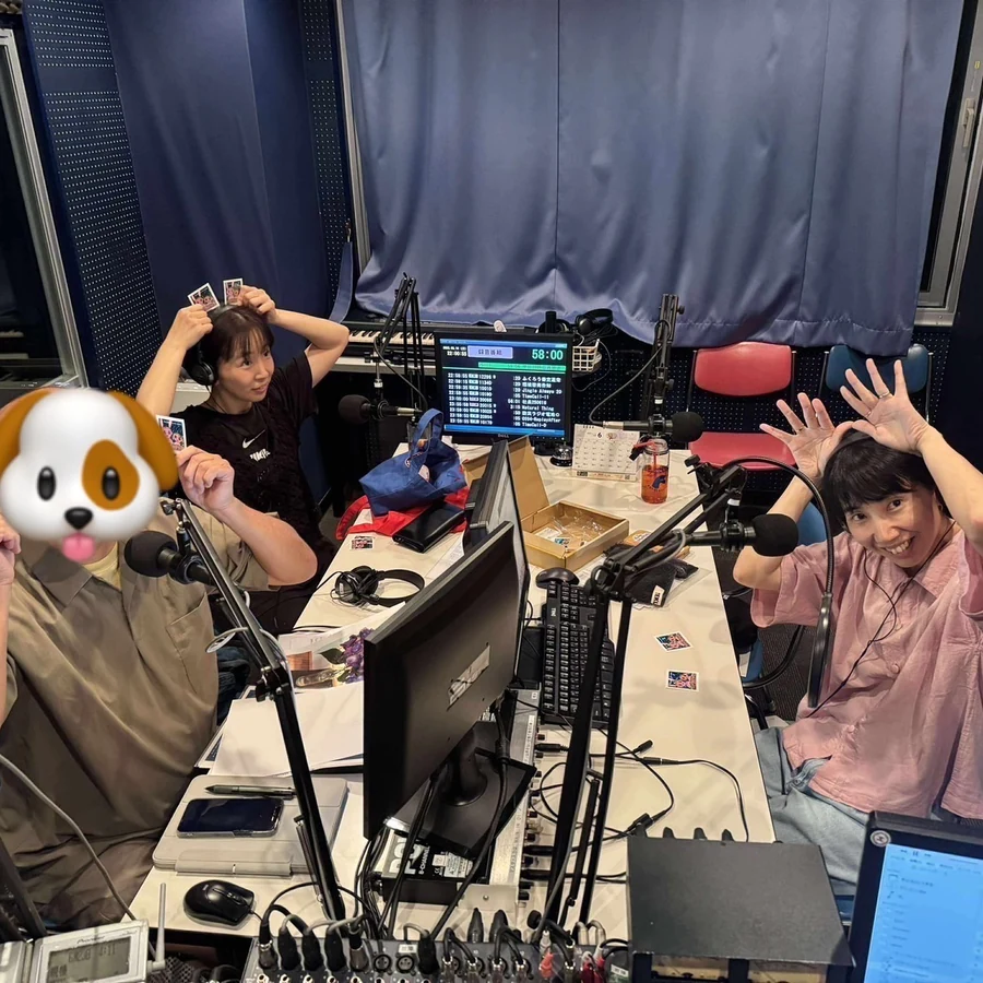 スタジオでオンエア中のピョンヒー・ヒーちゃん・のりちゃん