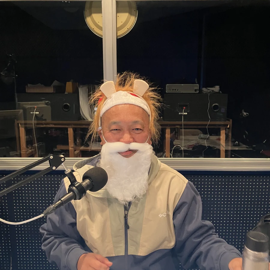 サンタ姿で登場したヒーちゃん